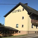 Hofgut Held 3* Prüm