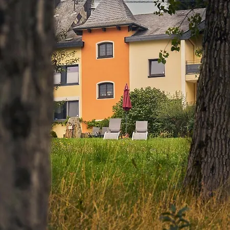 Hofgut Held 3* Prüm